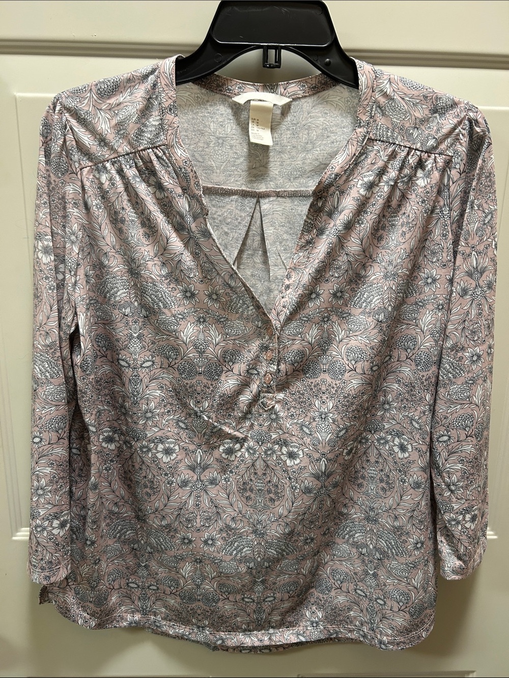 H&M Dusty Pink and Gray Floral V-Neck Blouse